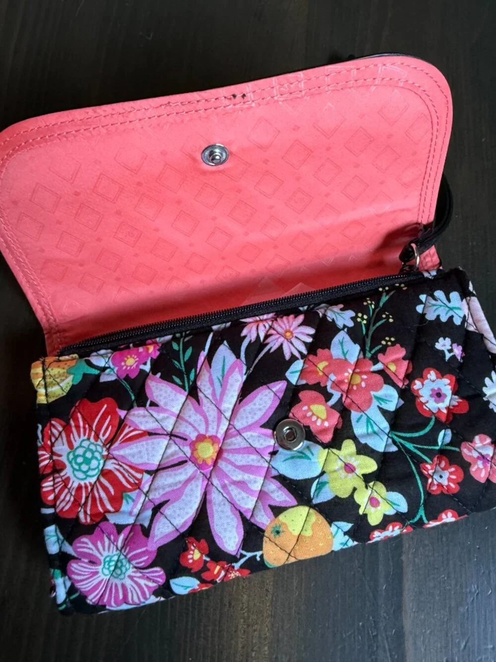 New Vera Bradley TANGERINE TWIST Trimmed Wristlet Wallet NWT - Picture 3 of 8